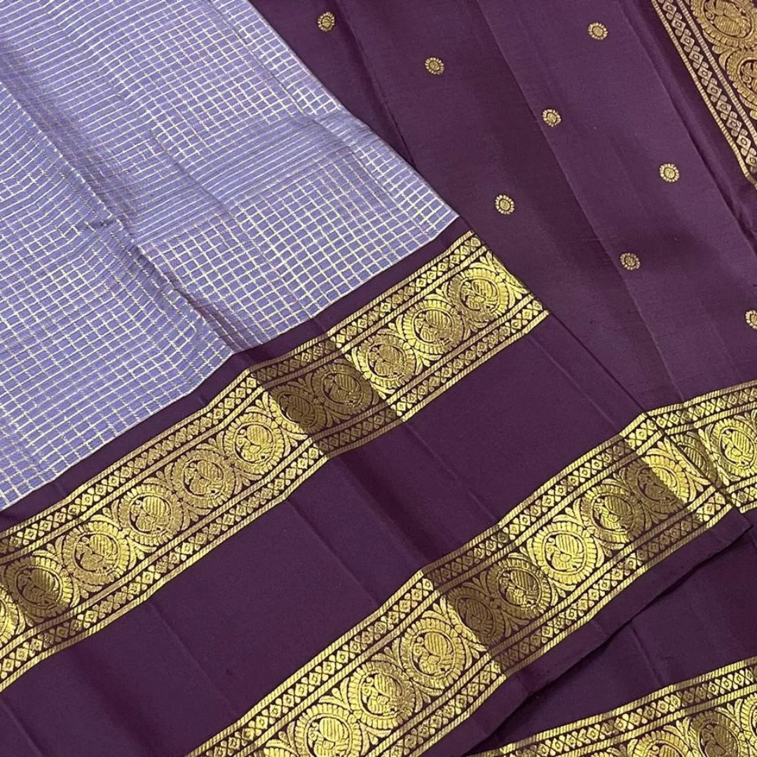 Scintillating Lavender Soft Silk Saree With Exquisite Blouse Piece