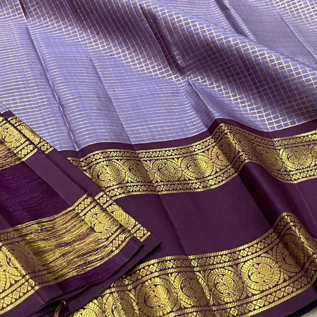 Scintillating Lavender Soft Silk Saree With Exquisite Blouse Piece