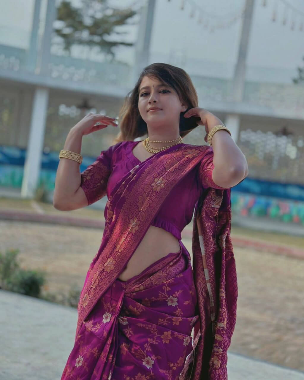 Eclat Purple Soft Silk Saree With Groovy Blouse Piece
