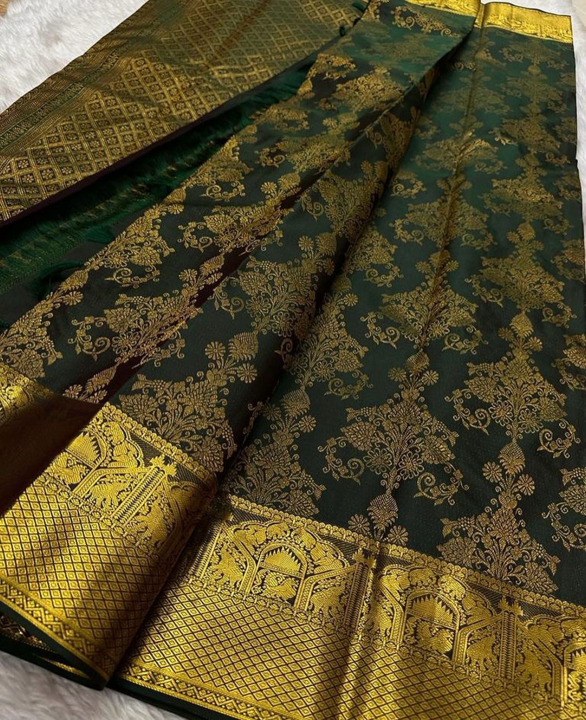 Forbearance Dark Green Soft Banarasi Silk Saree With Exemplary Blouse Piece