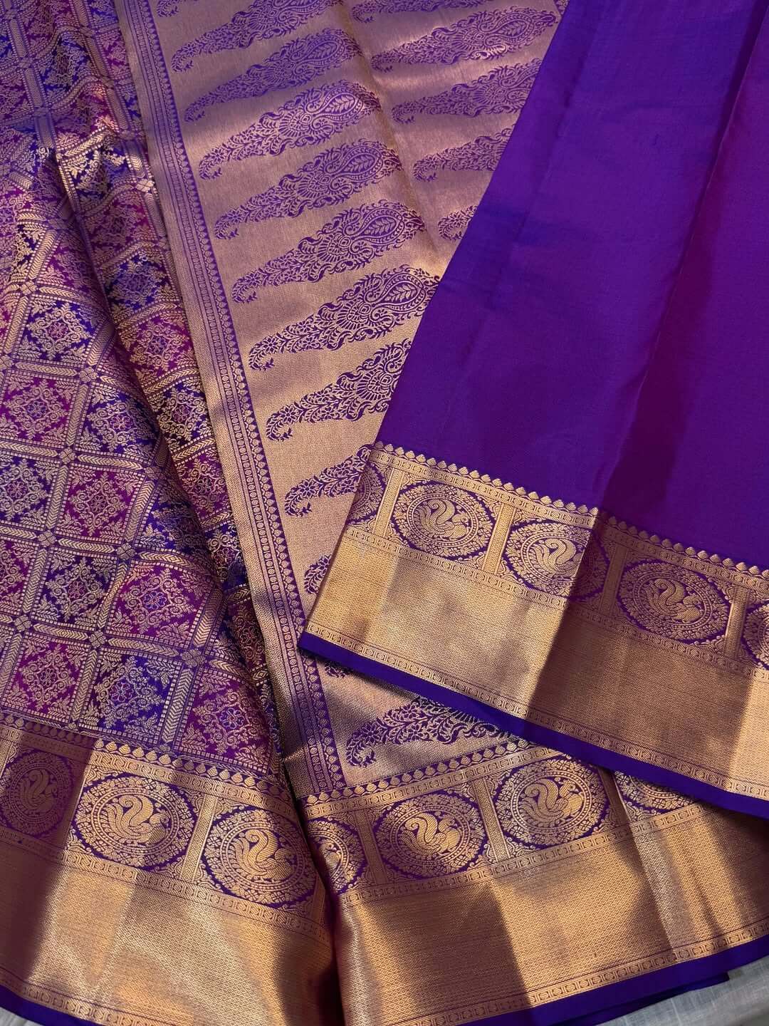 Mellifluous Purple Soft Banarasi Silk Saree With Charismatic Blouse Piece
