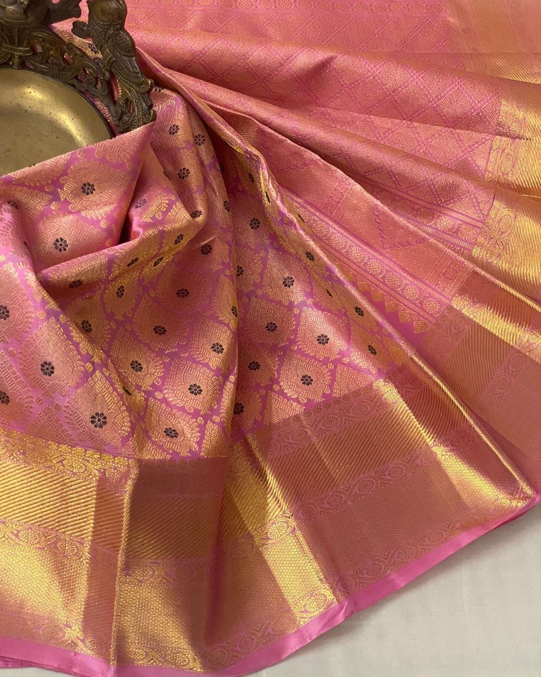 Hypnotic Pink Soft Silk Saree With Felicitous Blouse Piece
