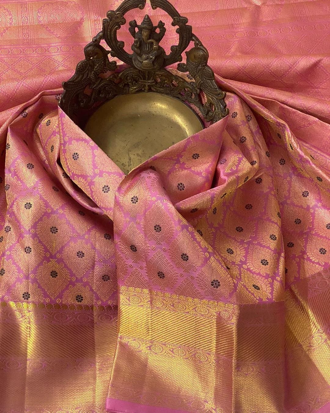 Hypnotic Pink Soft Silk Saree With Felicitous Blouse Piece