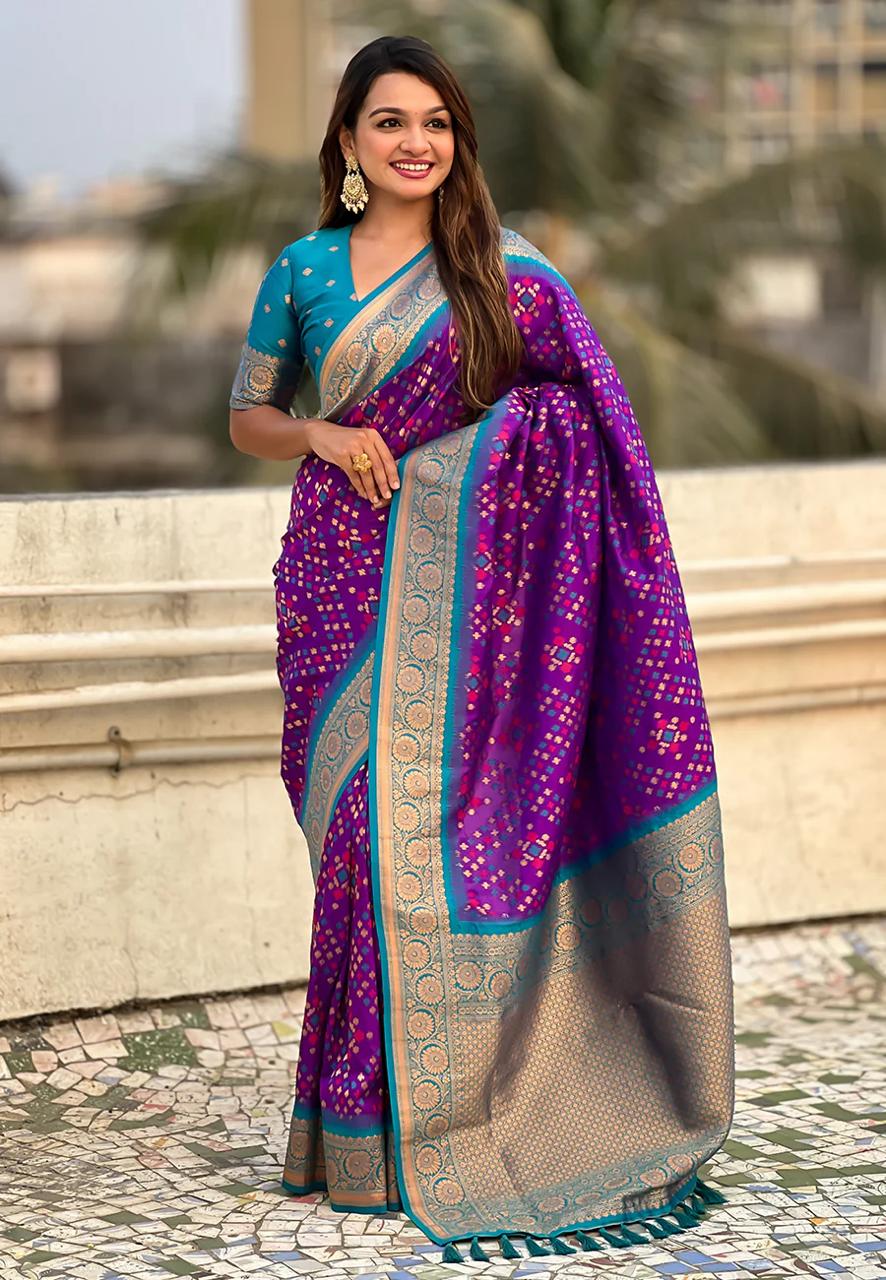 Twirling Purple Soft Silk Saree With Vivacious Blouse Piece