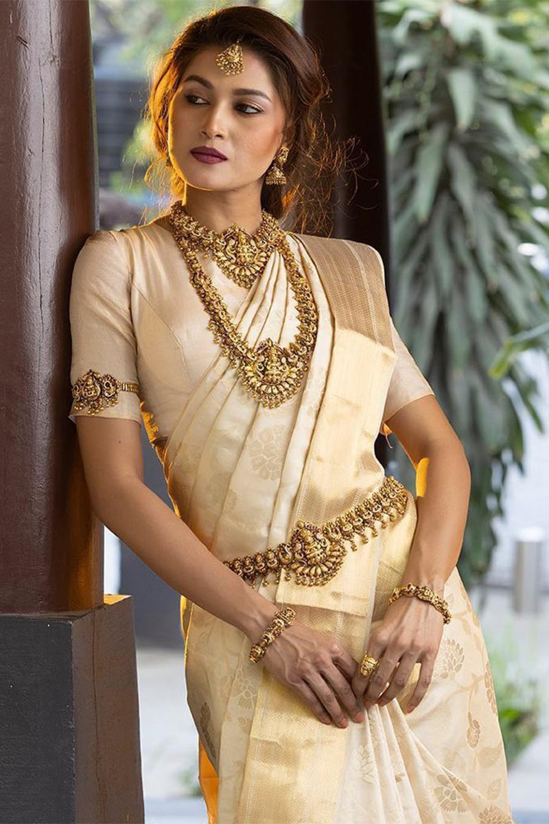 Angelic Beige Soft Banarasi Silk Saree With Tempting Blouse Piece