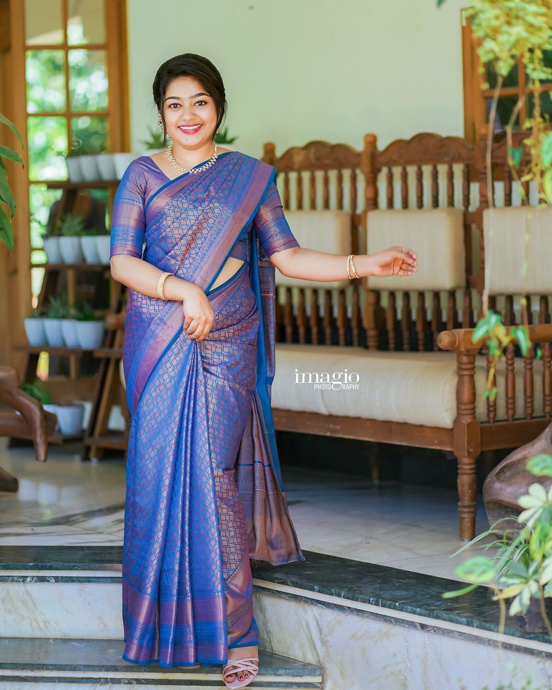 Sumptuous Blue Soft Silk Saree With Luxuriant Blouse Piece