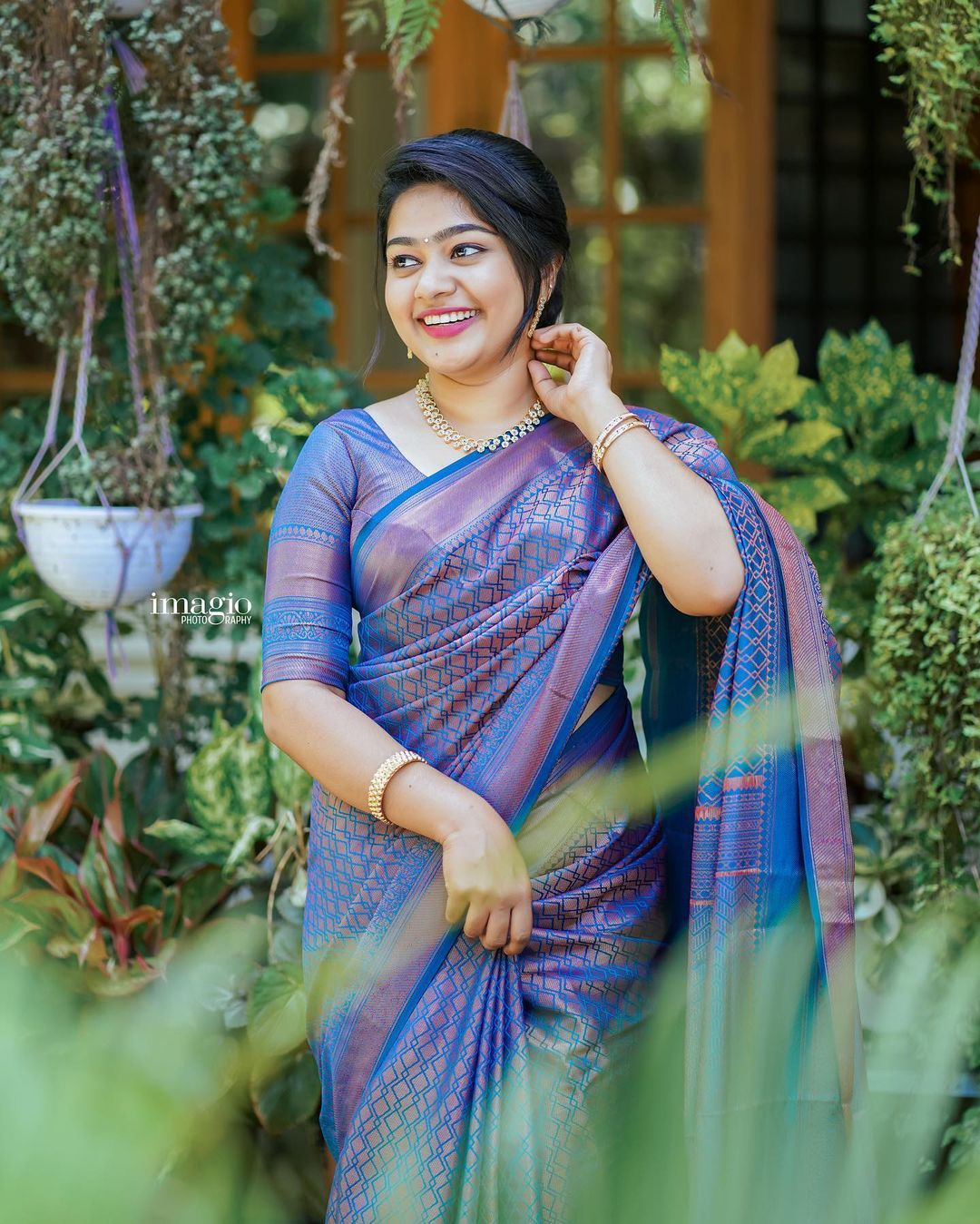 Sumptuous Blue Soft Silk Saree With Luxuriant Blouse Piece