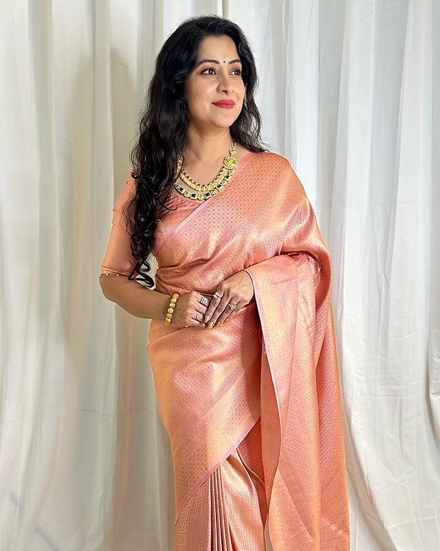 Serendipity Baby Pink Soft Silk Saree With Imbrication Blouse Piece