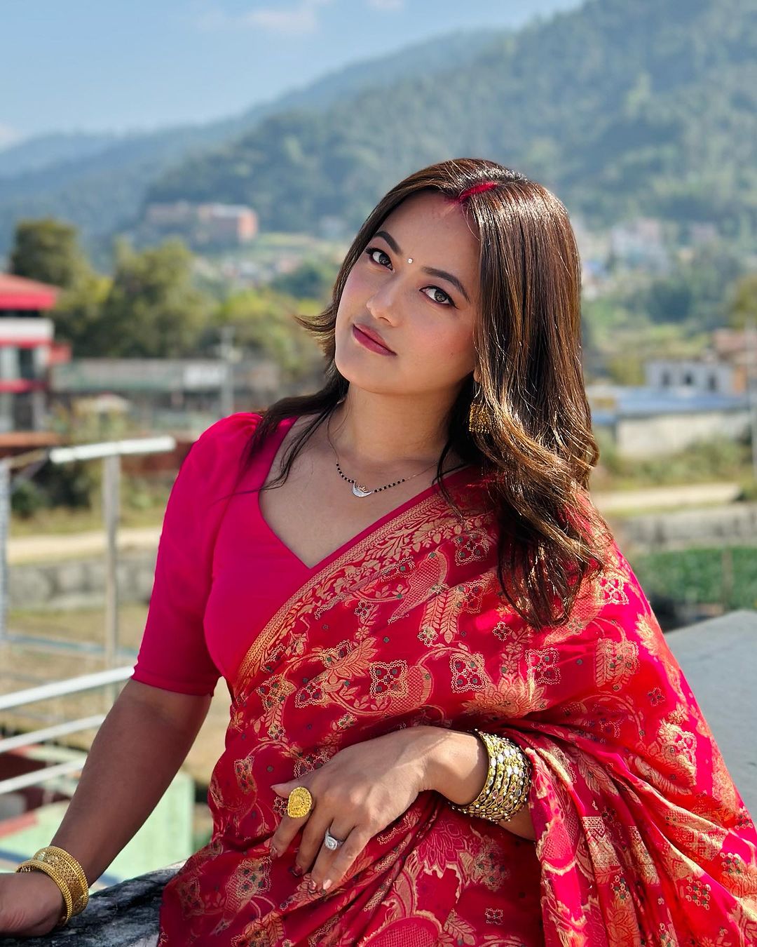 Scintillating Dark Pink Soft Silk Saree With Amiable Blouse Piece