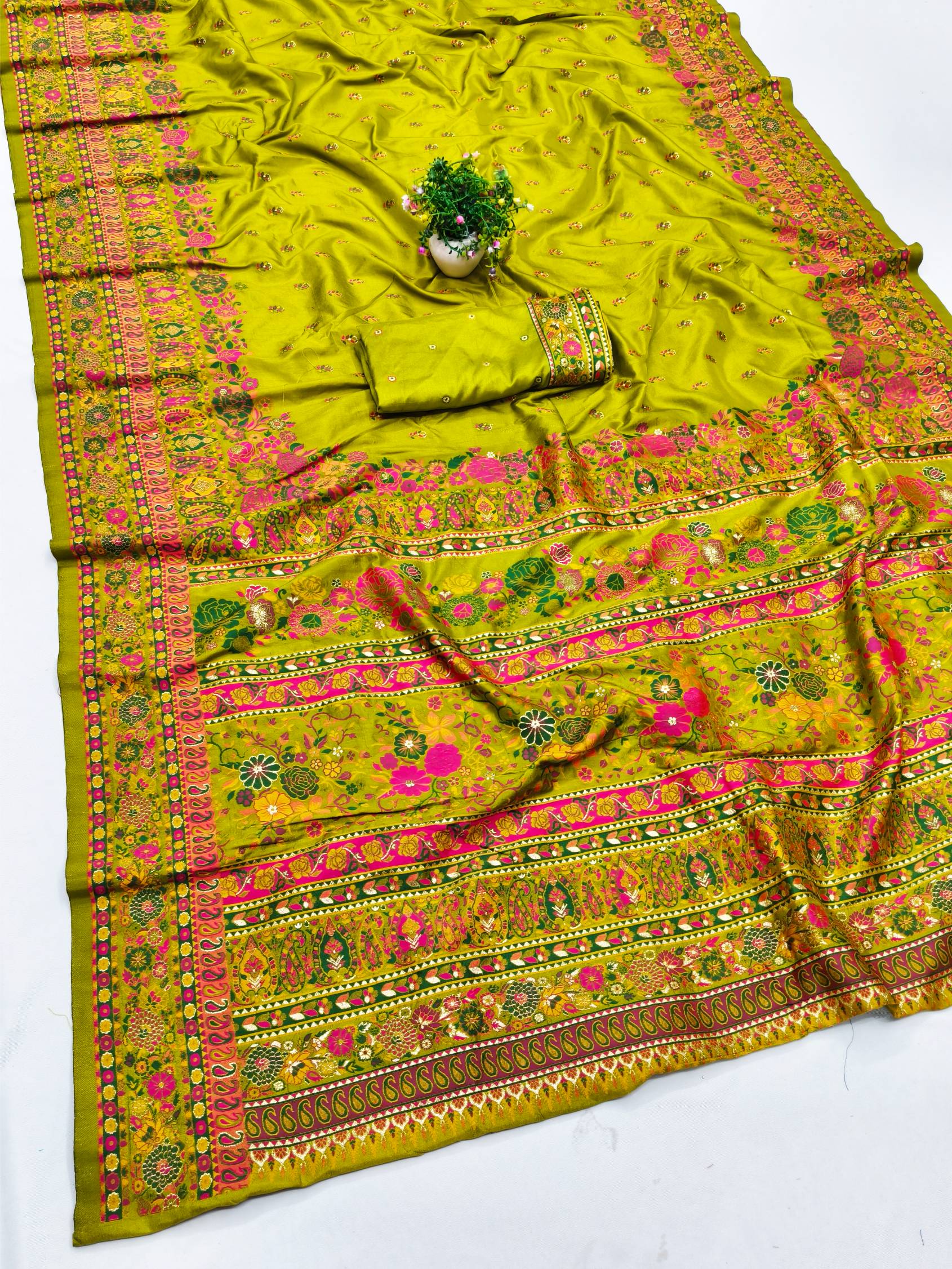 Lustrous Mehandi Nylon Dola Pashmina Saree With Impressive Blouse Piece