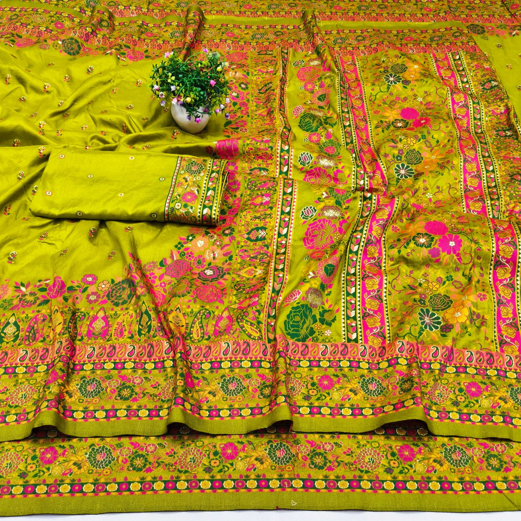 Lustrous Mehandi Nylon Dola Pashmina Saree With Impressive Blouse Piece