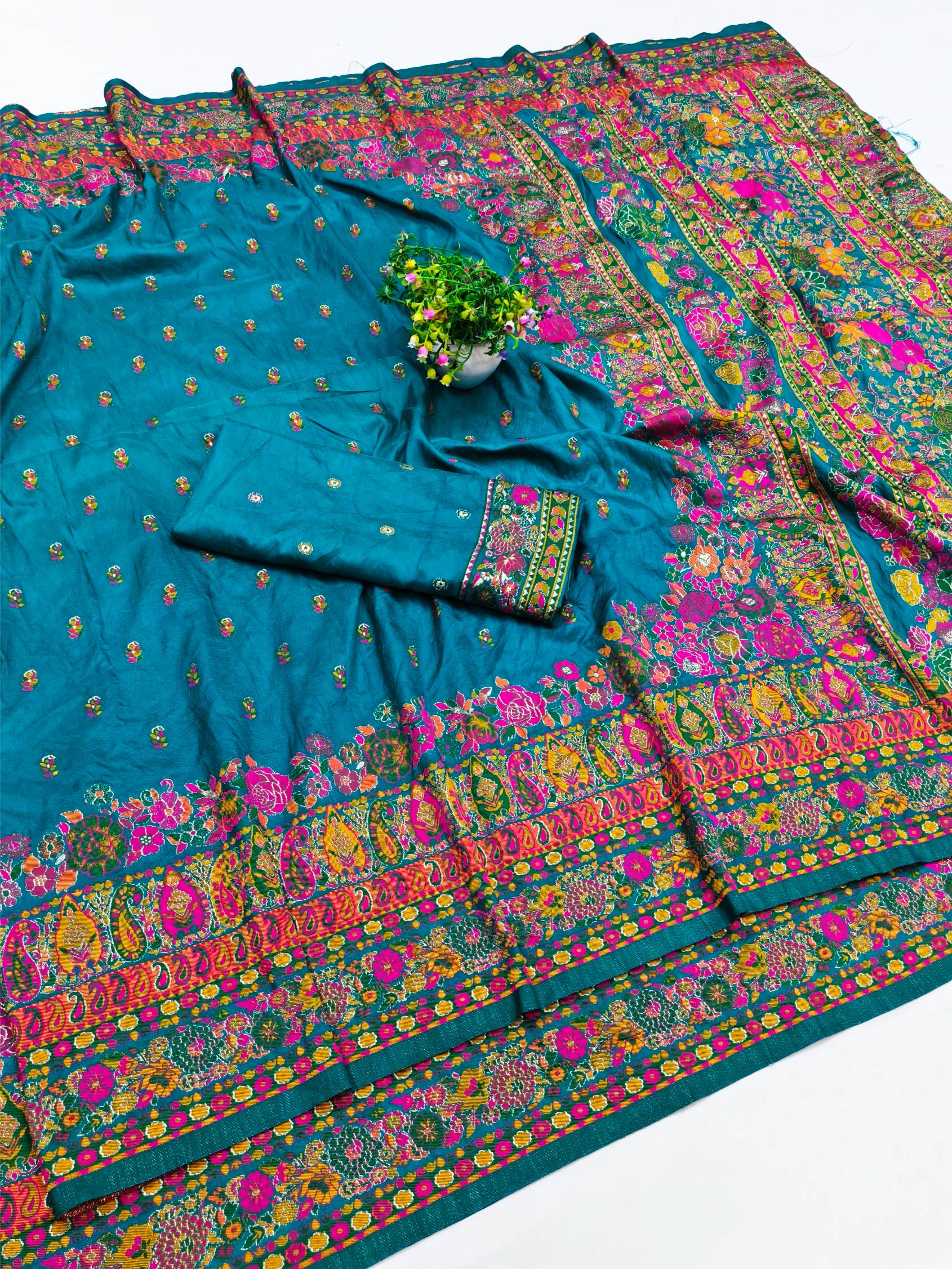 Ethnic Rama Nylon Dola Pashmina Saree With Deserving Blouse Piece