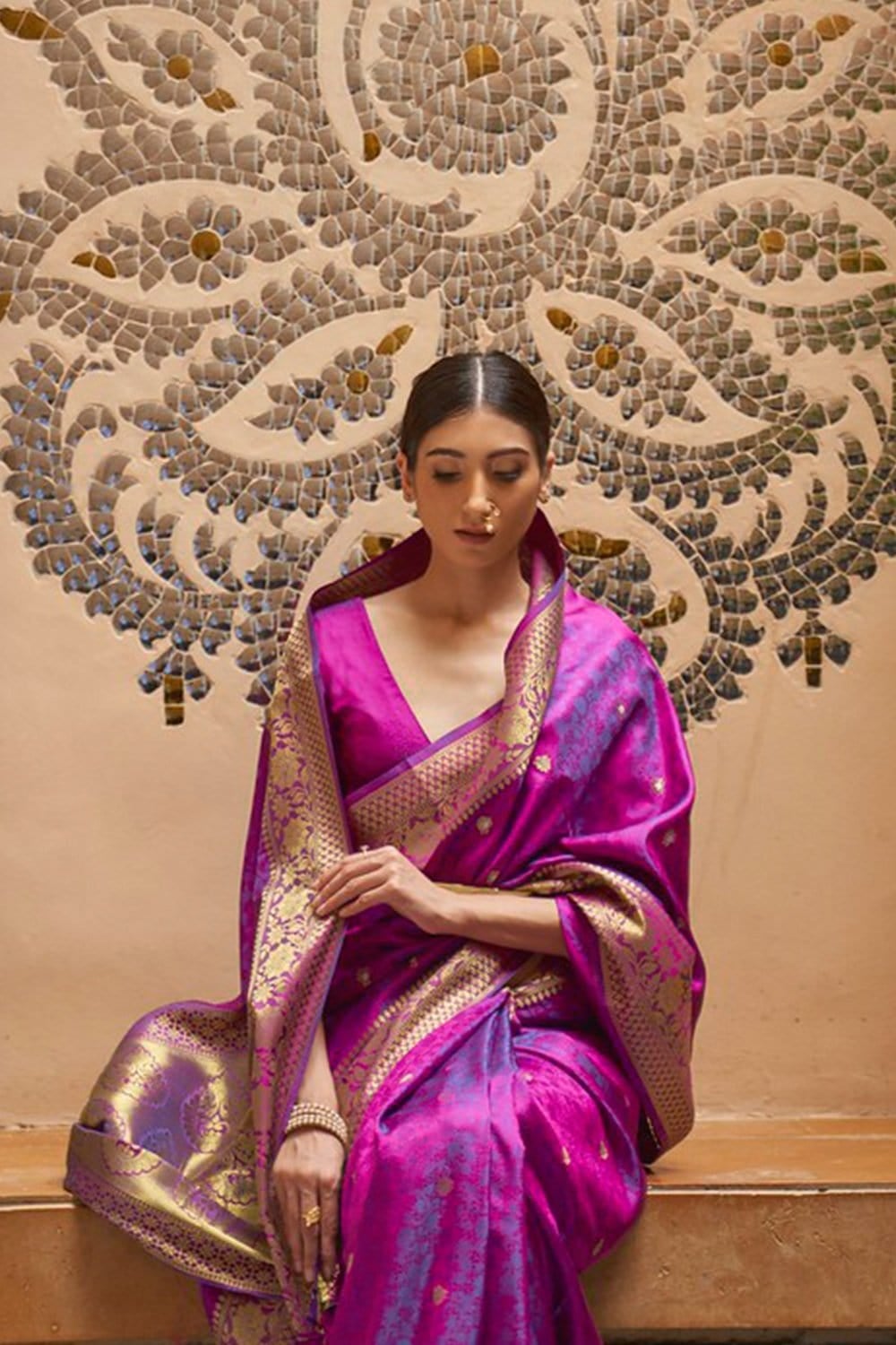 Gratifying Purple Pure Kanjivaram Silk Saree with Artistic Blouse Piece