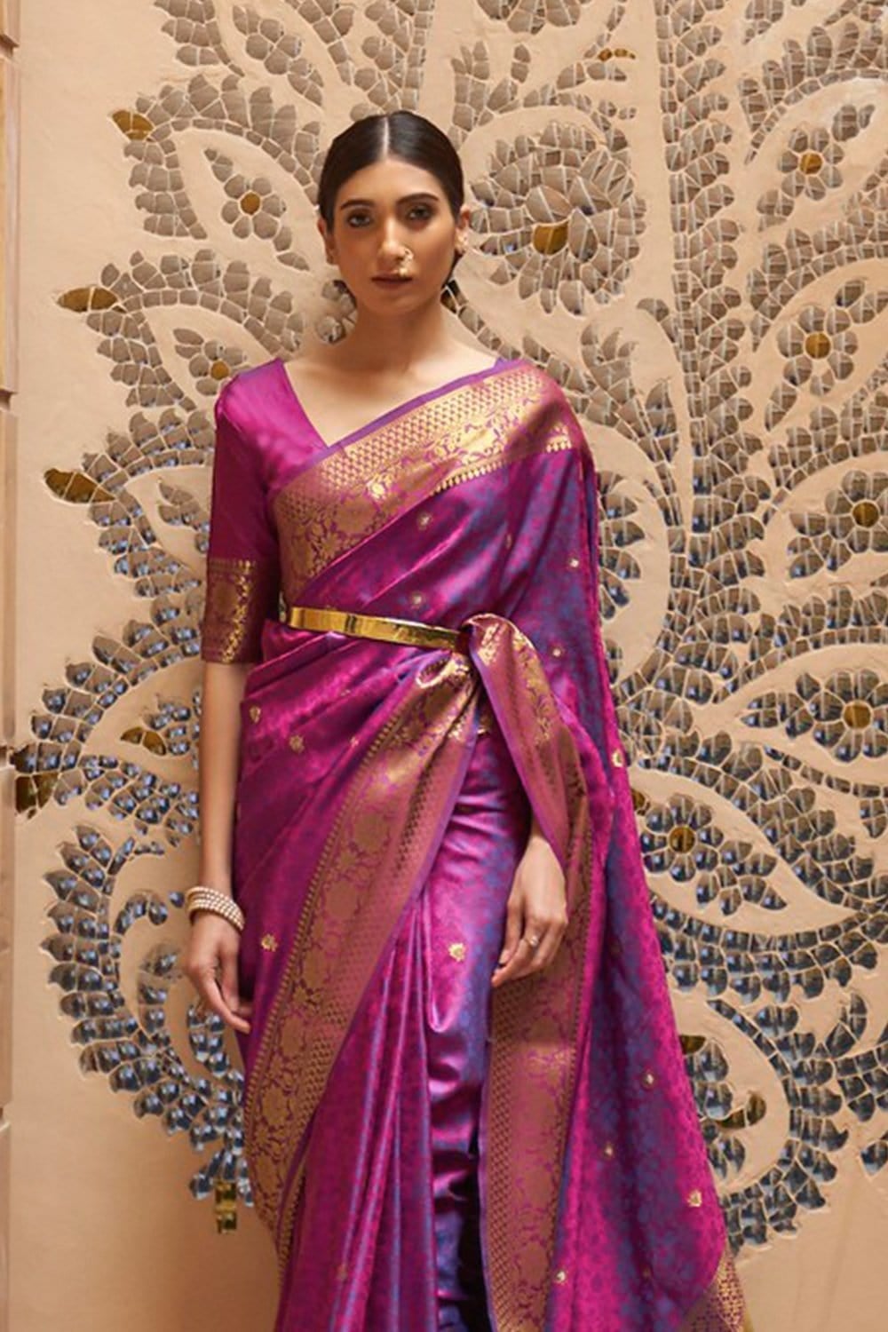 Gratifying Purple Pure Kanjivaram Silk Saree with Artistic Blouse Piece