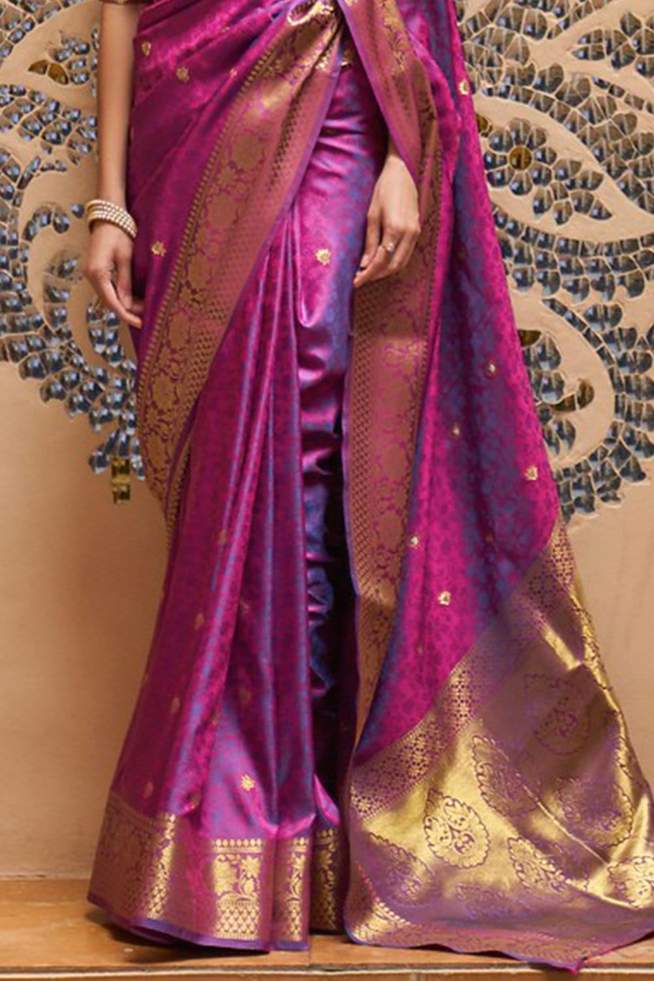 Gratifying Purple Pure Kanjivaram Silk Saree with Artistic Blouse Piece