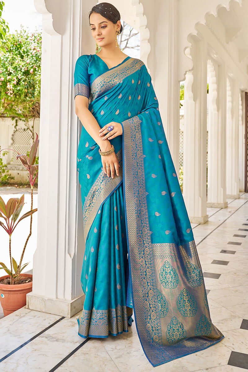 Verdant Firozi Kanjivaram Silk Saree With Comely Blouse Piece