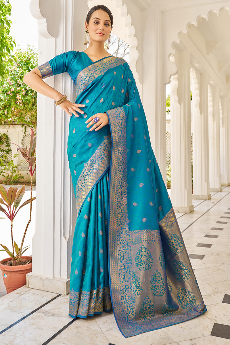 Verdant Firozi Kanjivaram Silk Saree With Comely Blouse Piece
