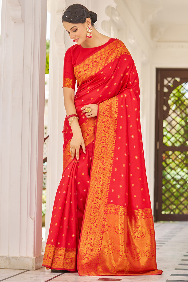 Nebula Red Kanjivaram Silk Saree With Demanding Blouse Piece