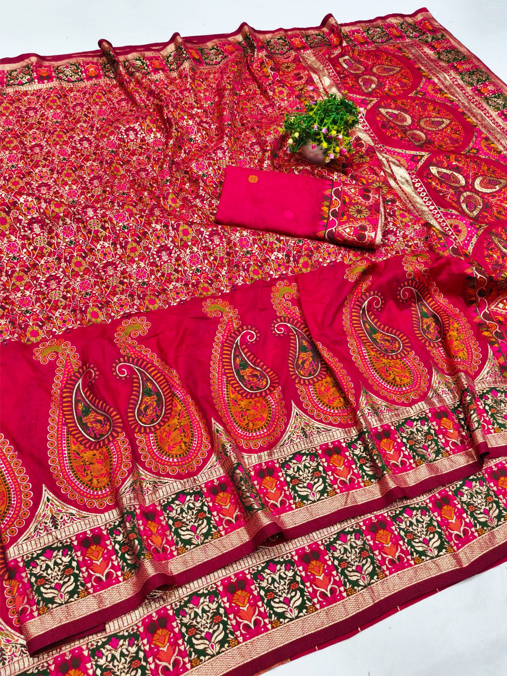 Evanescent Dark Pink Nylon Dola Pashmina Saree With Whimsical Blouse Piece