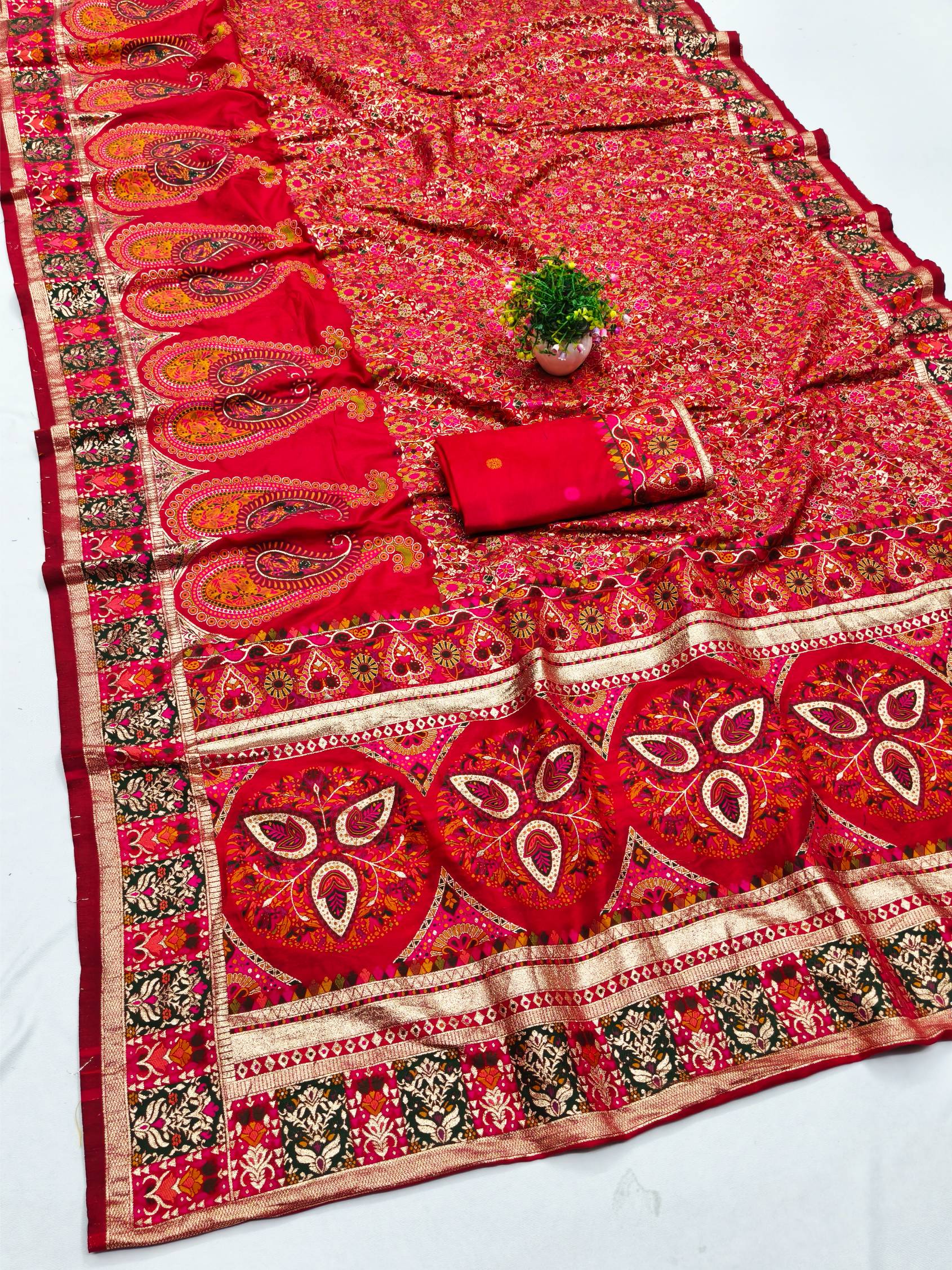 Bewitching Red Nylon Dola Pashmina Saree With Nemesis Blouse Piece