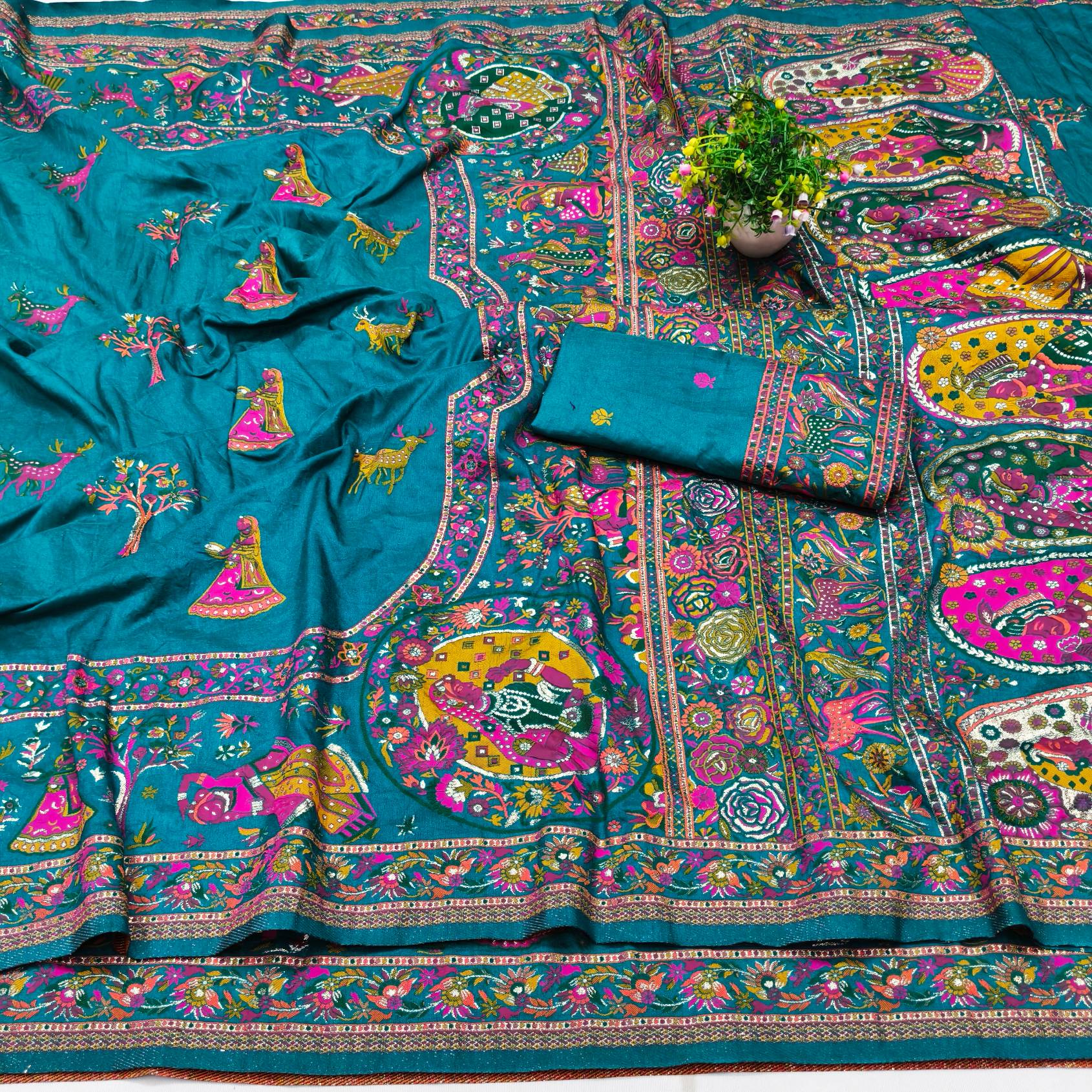 Dulcet Rama Nylon Dola Pashmina Saree With Chatoyant Blouse Piece