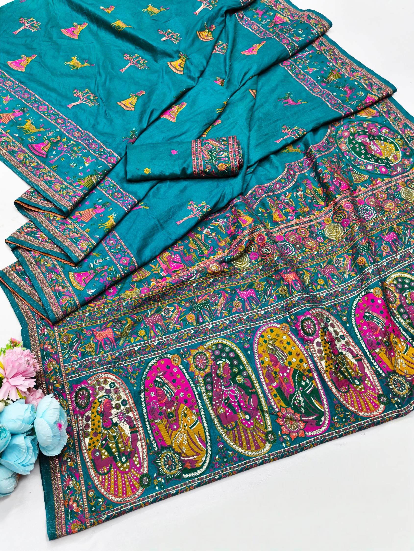 Dulcet Rama Nylon Dola Pashmina Saree With Chatoyant Blouse Piece