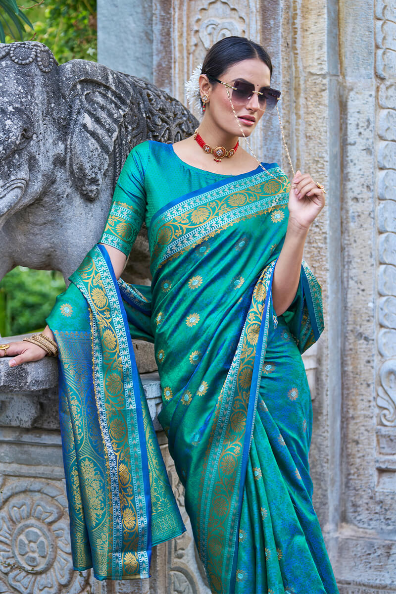 Lustrous Rama Kanjivaram Silk Saree With Palimpsest Blouse Piece