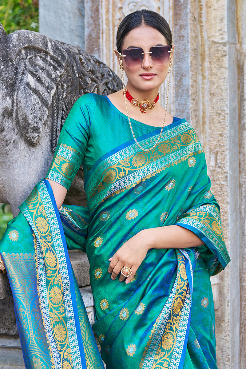 Lustrous Rama Kanjivaram Silk Saree With Palimpsest Blouse Piece