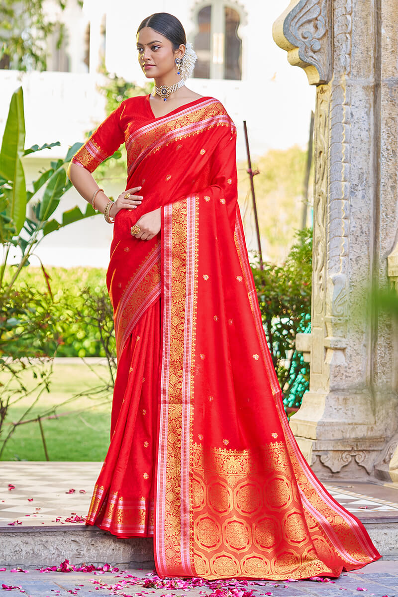 Luminous Red Kanjivaram Silk Saree With Confounding Blouse Piece
