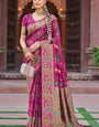 Glittering Magenta Paithani Silk Saree With Inspiring Blouse Piece