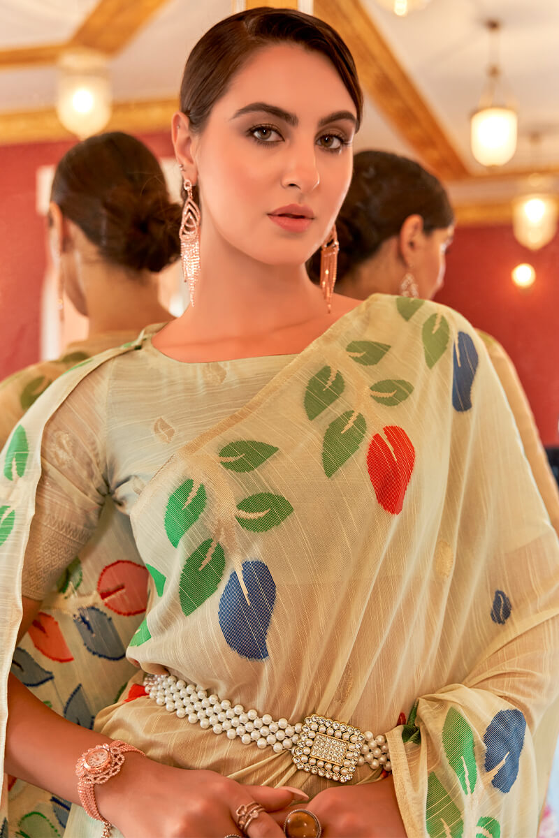 Energetic Beige Cotton Silk Saree With Beguiling Blouse Piece