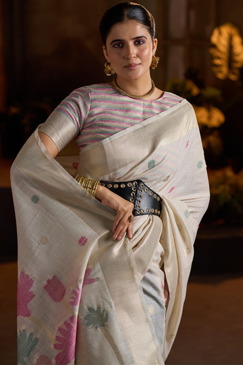 Scrumptious Beige Cotton Silk Saree With Desuetude Blouse Piece