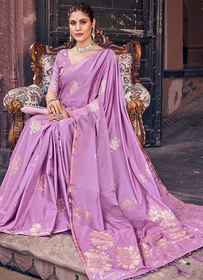 Majesty Lavender Soft Banarasi Silk Saree With Confounding Blouse Piece