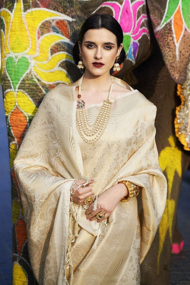 Dalliance Beige Kanjivaram Silk Saree With Beguiling Blouse Piece