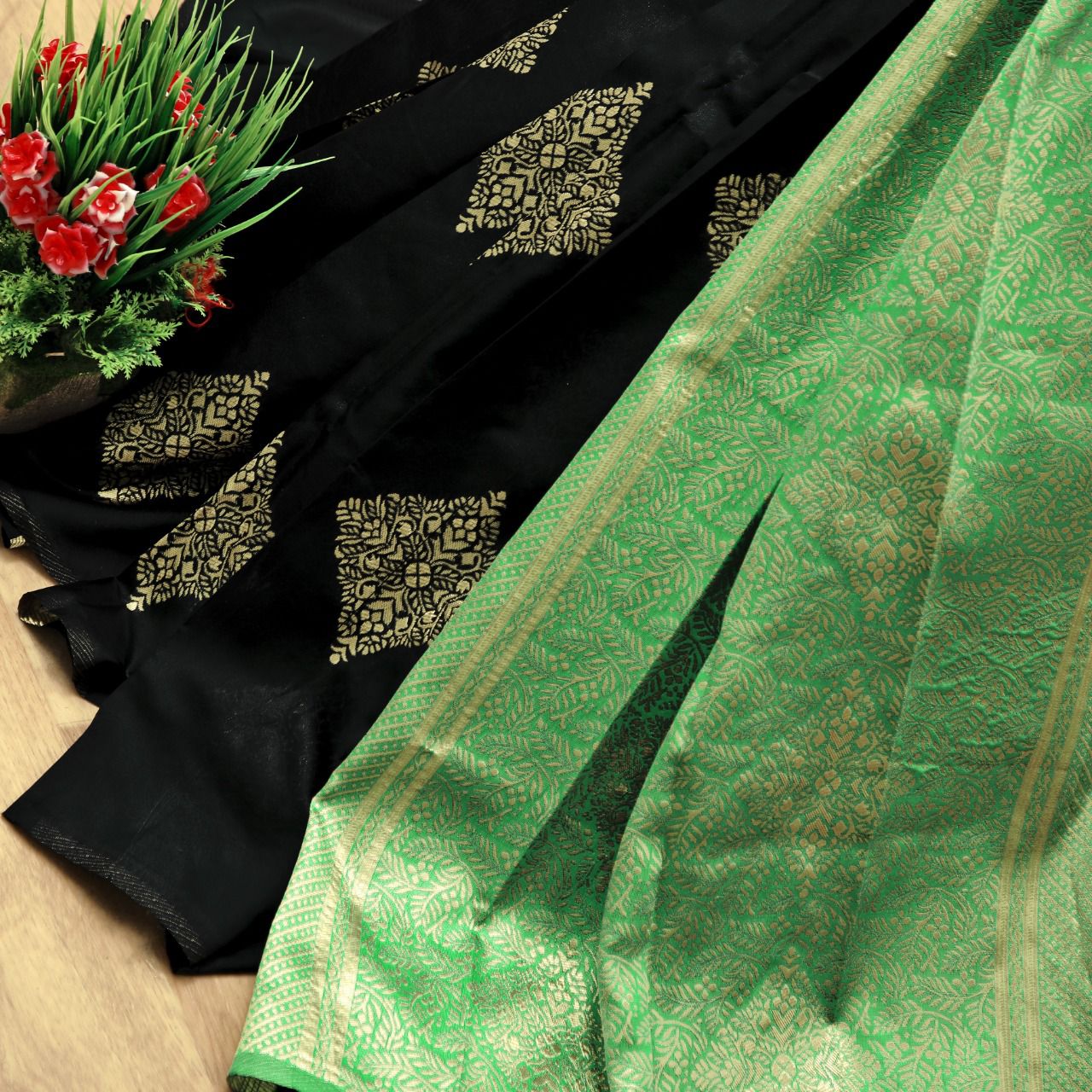 Sensational Black Soft Silk Saree With Attractive Blouse Piece