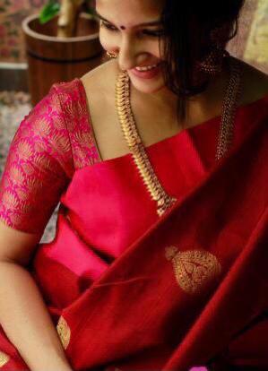 Dulcet Red Soft Banarasi Silk Saree With Dalliance Blouse Piece