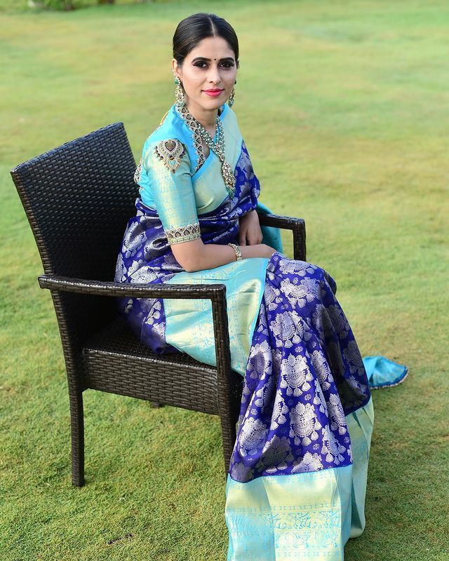 Blissful Blue Soft Banarsi Silk Saree With Glorious Blouse Piece