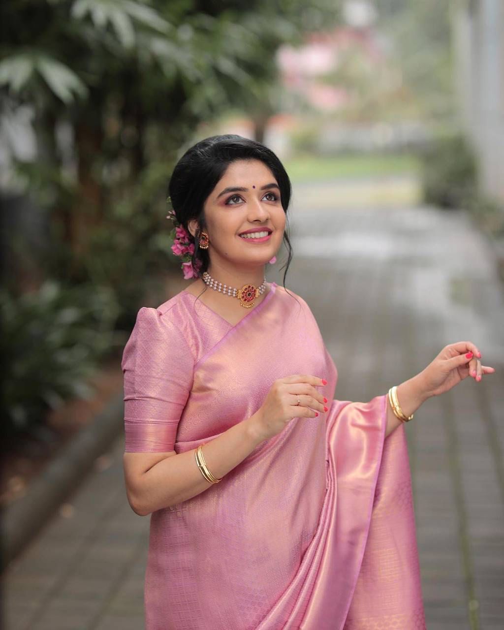 Ideal Pink Soft Silk Saree With Forbearance Blouse Piece