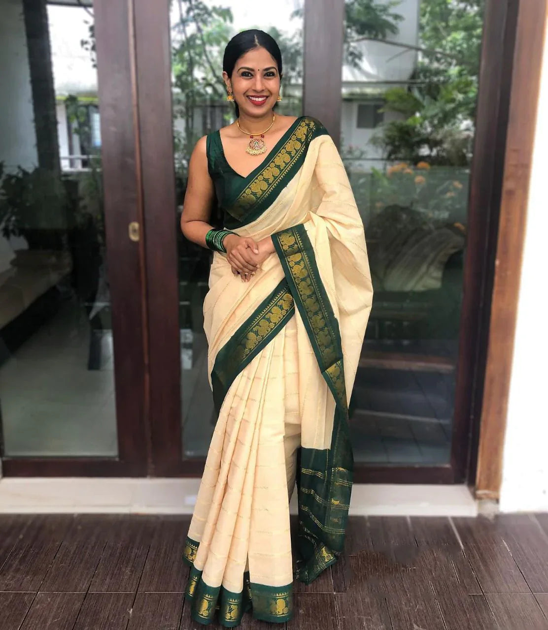 Exemplary Off White Soft Silk Saree With Angelic Blouse Piece