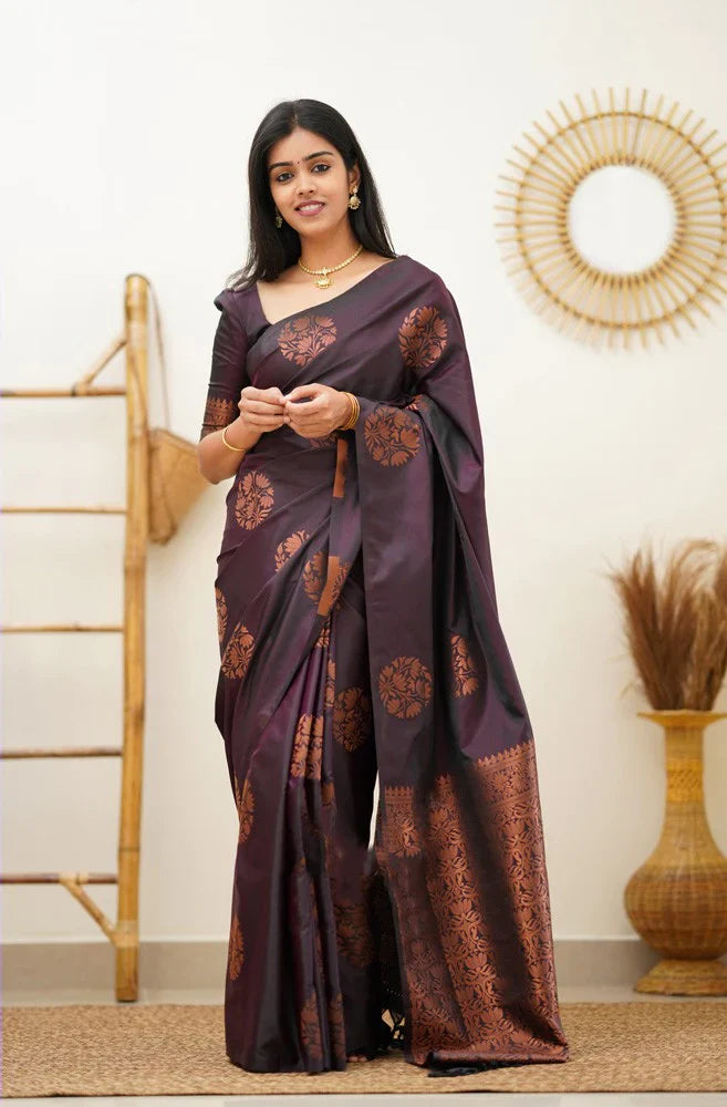 Pulsating Purple Soft Silk Saree With Scrumptious Blouse Piece