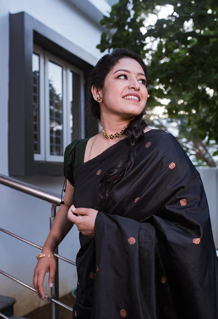 Brood Black Soft Silk Saree With Comely Blouse Piece