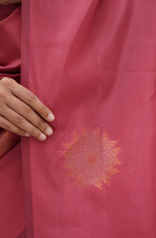 Girlish Pink Soft Silk Saree With Skinny Blouse Piece