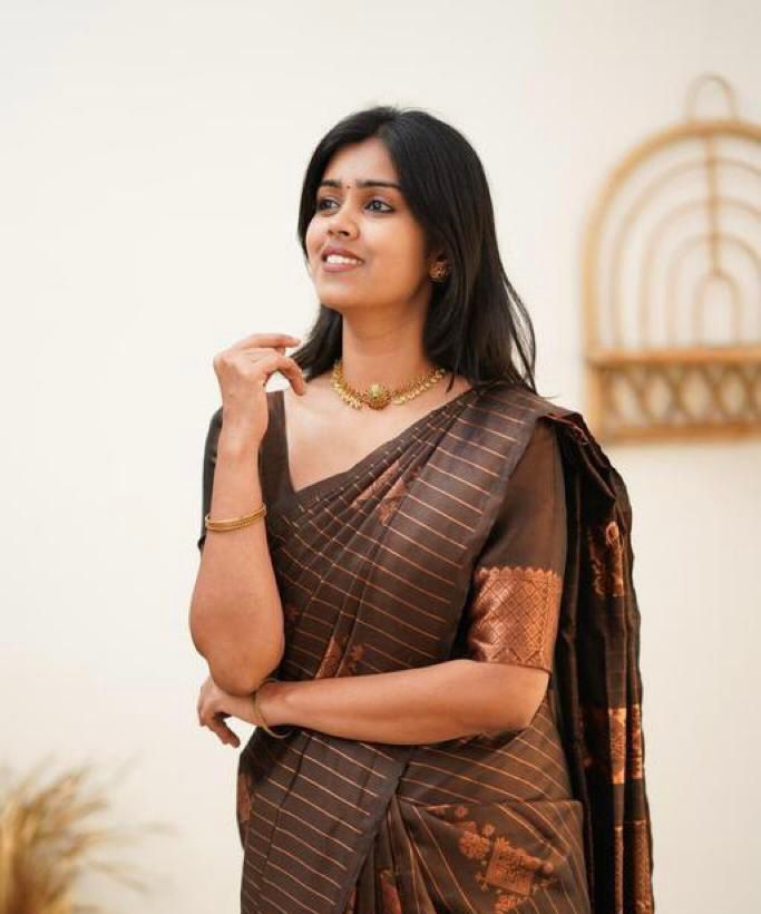 Capricious Brown Soft Silk Saree With Elegant Blouse Piece