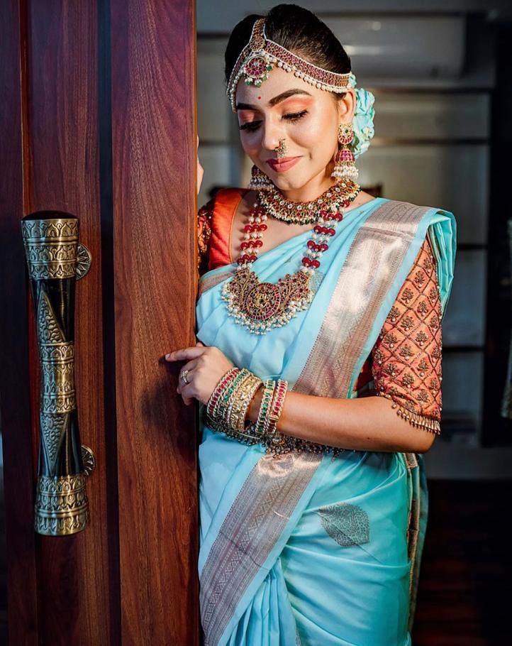 Glamorous Firozi Soft Silk Saree With Unequalled Blouse Piece