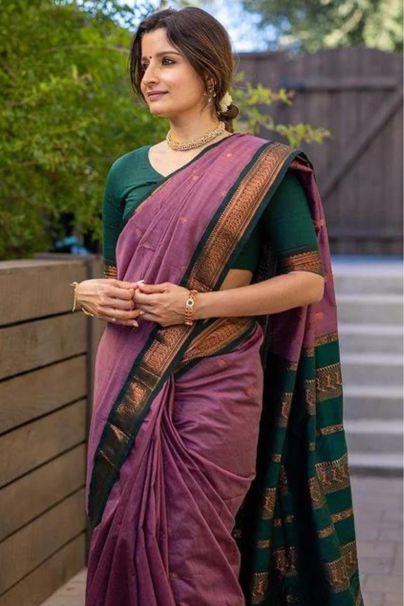 Devastating Lavender Soft Silk Saree With Vibrant Blouse Piece