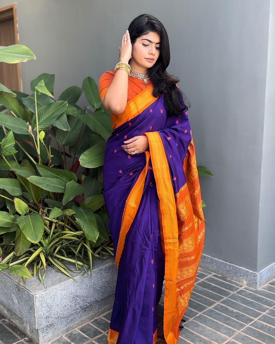 Magnetic Purple Soft Silk Saree With Gossamer Blouse Piece
