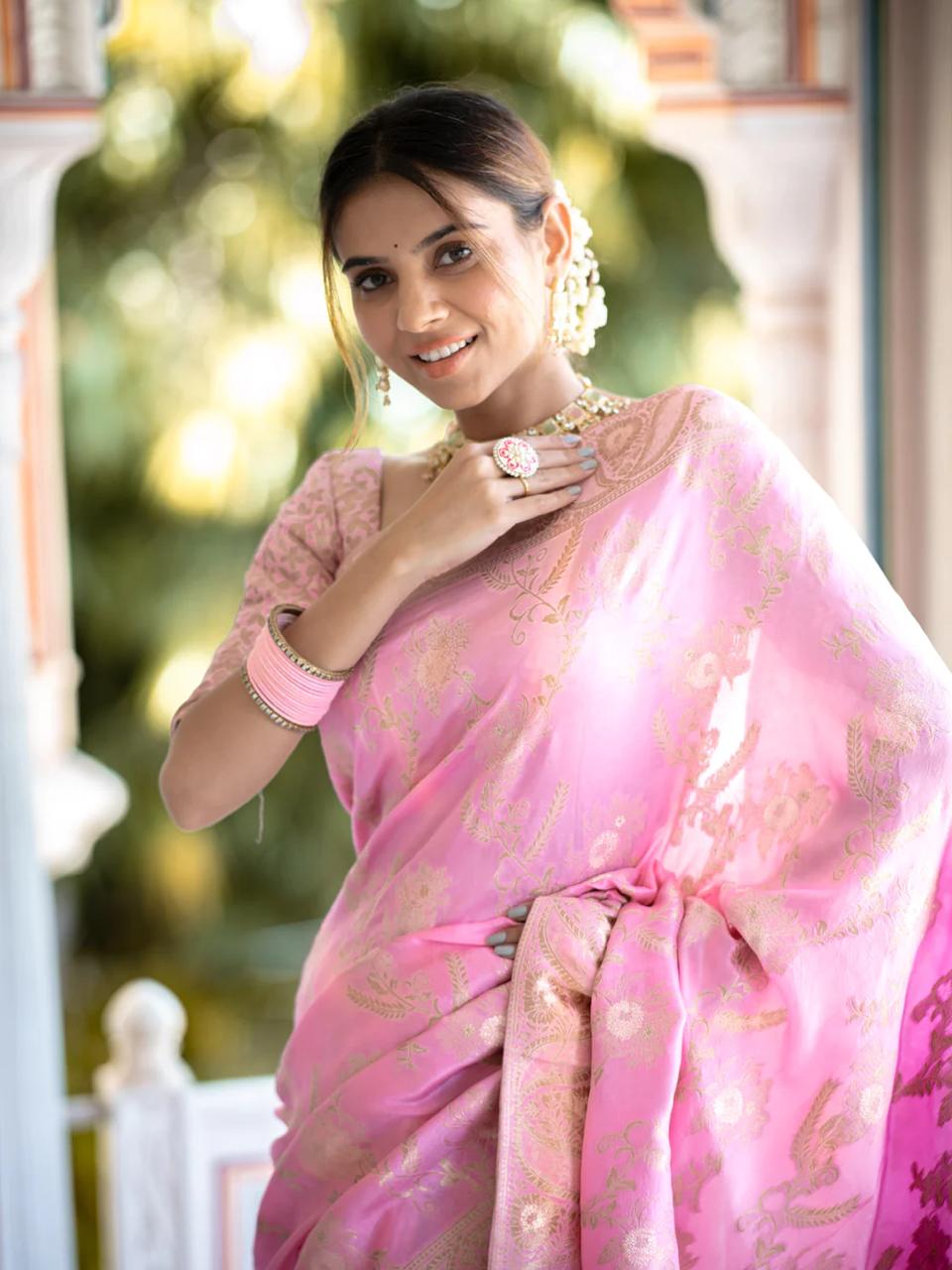 Verdant Baby Pink Pink Soft Silk Saree With Snazzy Blouse Piece