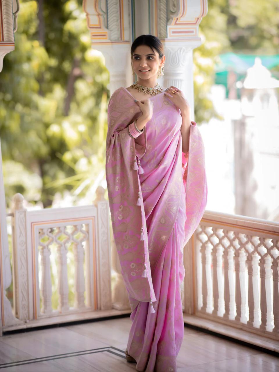 Verdant Baby Pink Pink Soft Silk Saree With Snazzy Blouse Piece