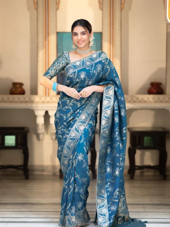 Nectarous Rama Soft Silk Saree With Embrocation Blouse Piece