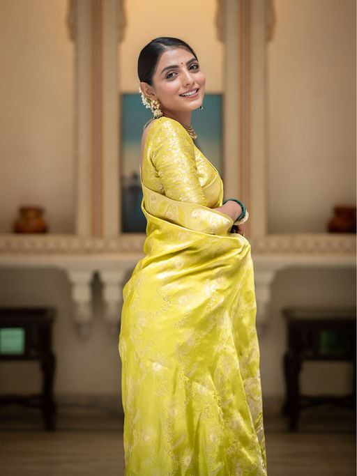 Exemplary Yellow Soft Silk Saree With Sensational Blouse Piece